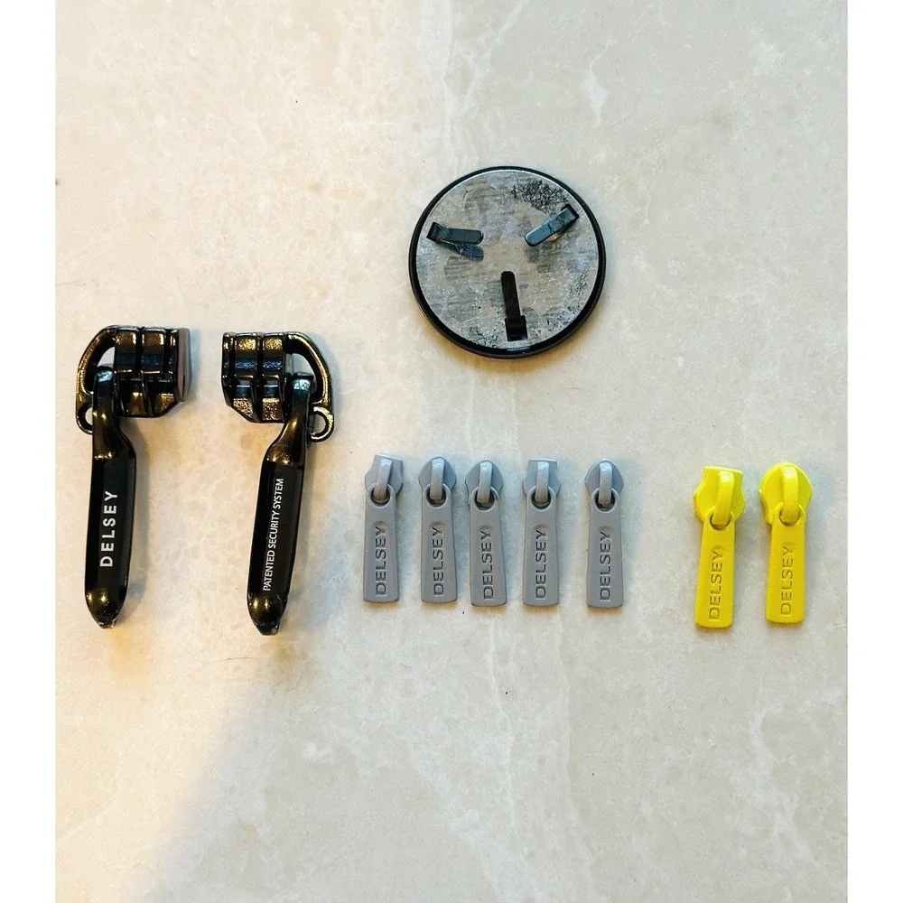 OEM Parts from DELSEY PARIS TRUNK 29